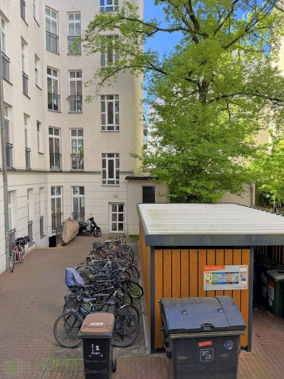Hofansicht Bild 2 Dachgeschosswohnung Berlin