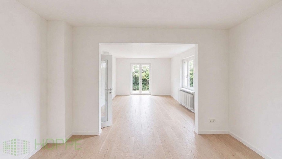 Wohn- und Esszimmer Perspektive 2 (KI generiert) Doppelhaush�lfte Berlin