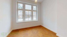 Schlafzimmer oder B�ro Erdgeschoss Bild 2 Siethen- Herrschaftliches Wohnen im Schloss nahe Siethener See