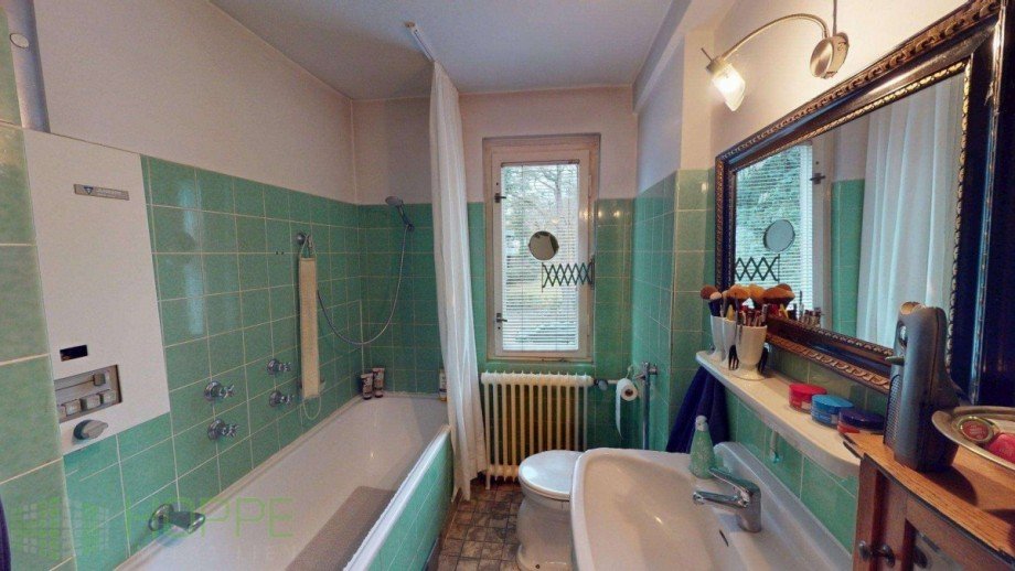 Badezimmer 1 Obergeschoss Einfamilienhaus Berlin