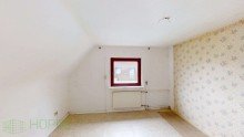 Schlafzimmer 1 Perspektive 1 Lankwitz - Renovierungsbed�rftige Doppelhaush�lfte mit idyllischem Garten