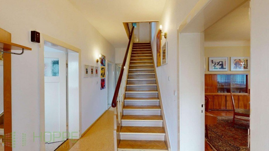 Treppe zum Dachgeschoss Einfamilienhaus Berlin