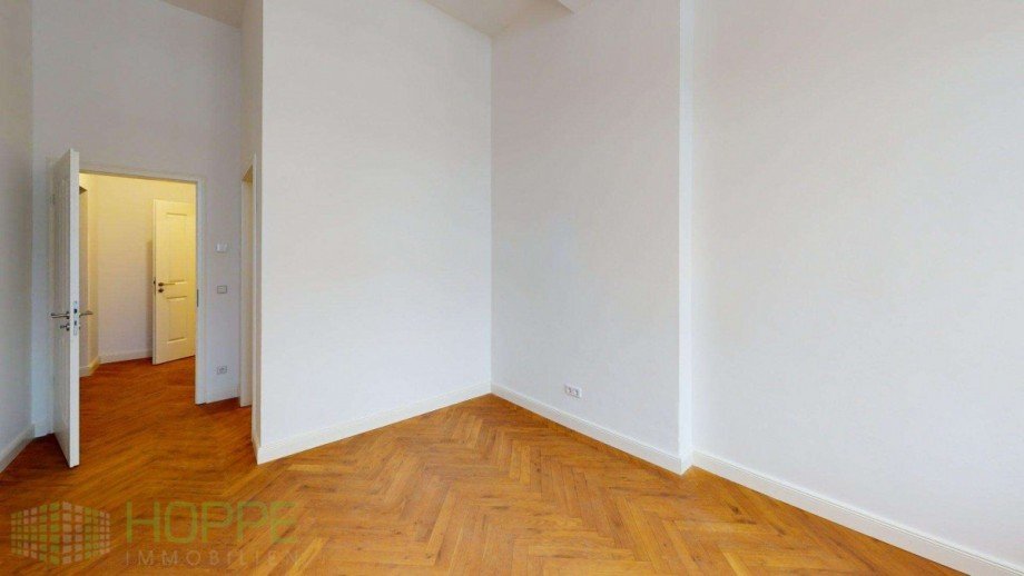 Schlafzimmer oder B�ro Erdgeschoss Bild 3 Wohnung Ludwigsfelde