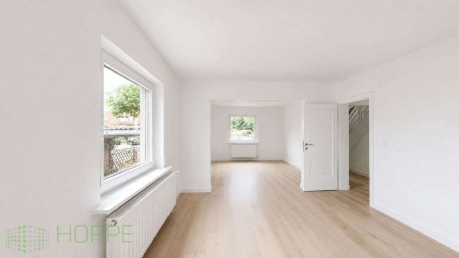 Wohn- und Esszimmer Perspektive 1 - (KI generiert) Doppelhaush�lfte Berlin