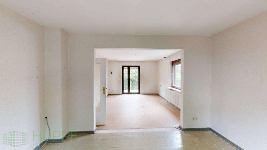 Wohn- und Esszimmer Perspektive 2 Doppelhaush�lfte Berlin