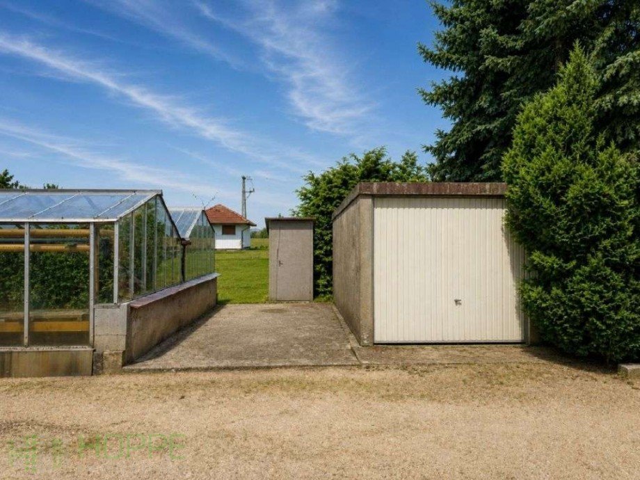 Garage (KI-generiert) Einfamilienhaus Dahme/Mark