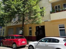 Hauseingang Moabit - Helles und ruhiges Apartment in bester Lage