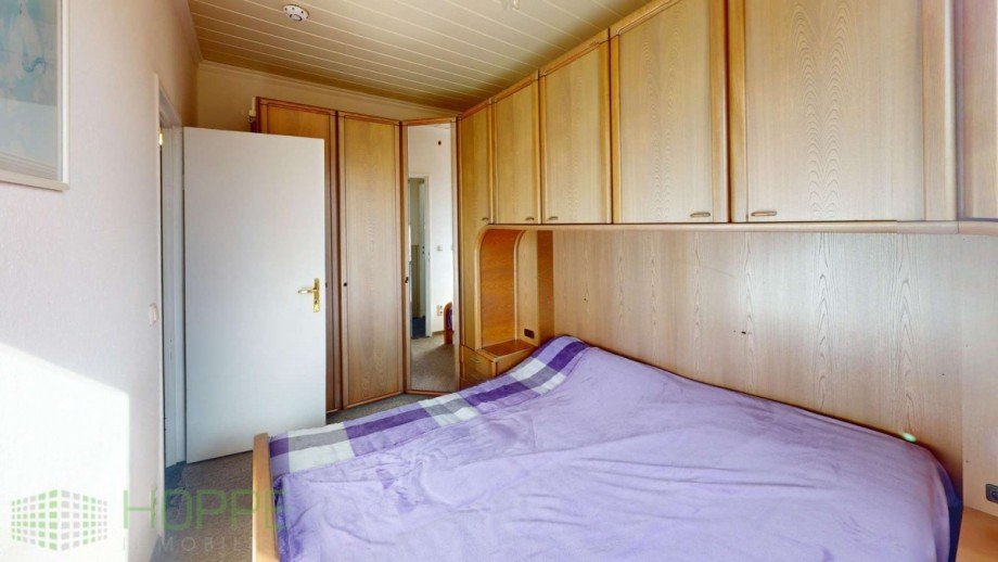 Schlafzimmer Ansicht 1 m�bliert Etagenwohnung Berlin