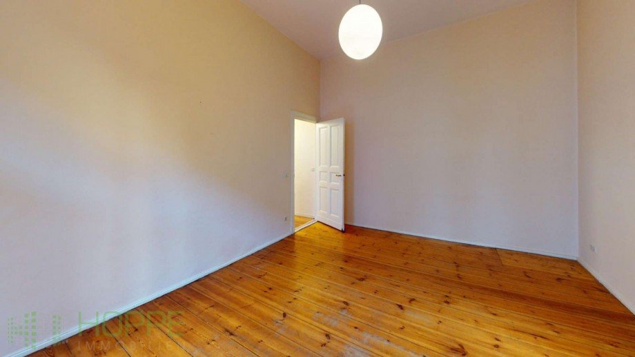 Wohnzimmer Bild 2 Etagenwohnung Berlin