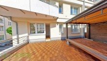 Terrasse (KI generiert) Mitte - Sofortbezug: Wohnung mit riesiger Sonnenterrasse in Gesundbrunnen (KEINE K�uferprovision)