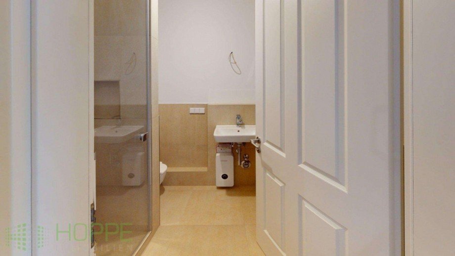 Duschbad Erdgeschoss B�rofl�che Ludwigsfelde