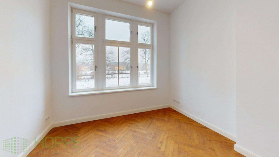 Schlafzimmer oder B�ro Erdgeschoss Bild 2 Wohnung Ludwigsfelde