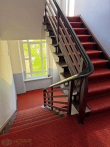 Treppenaufgang Simon-Dach-Kiez - Sofortbezug - Exklusive Dachgeschosswohnung in begehrter Lage von Friedrichshain