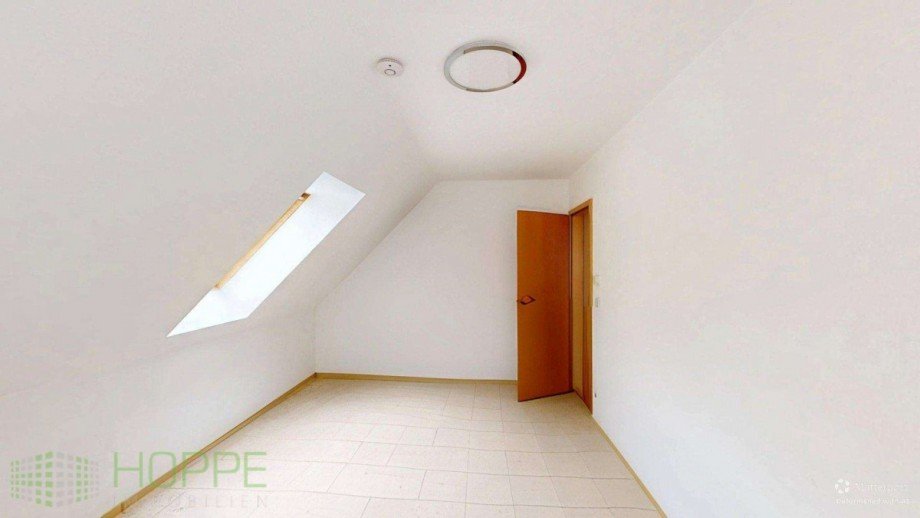 Schlafzimmer 3 Perspektive 2_defurnished Einfamilienhaus Berlin